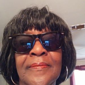 Meet your Posher, Denese